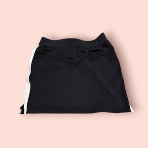 Greg Norman Skort Small Black/White Pockets  